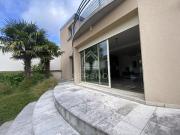 Maison avec jardin et terrasse Maison avec jardin et terrasse