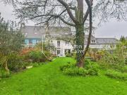 Maison avec jardin et terrasse