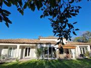 Maison avec jardin et terrasse