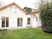 Maison avec jardin et terrasse