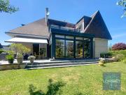 Maison avec jardin et terrasse