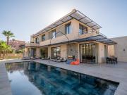 Maison avec jardin et terrasse