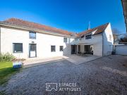 Maison avec jardin et terrasse