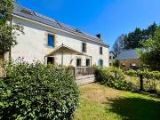 Maison avec jardin et terrasse