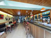 Maison avec local commercial Ancien bar au coeur...