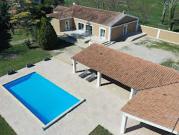 Maison avec piscine et jardin