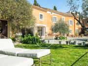 Maison avec piscine et jardin