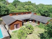 Maison avec piscine et jardin