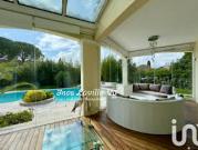 Maison avec piscine et jardin