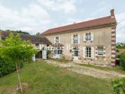 Maison avec piscine et jardin