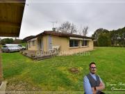 Maison avec piscine et jardin