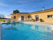 Maison avec piscine à Montjoire