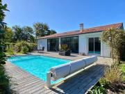 Maison avec Piscine à Naujac Sur Mer