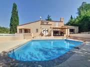 Maison avec piscine, double garage et T2