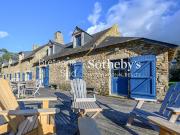 Maison avec piscine en bord de mer