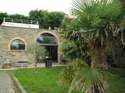 Maison avec piscine en bord de mer
