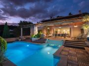 Maison avec piscine en bord de mer