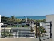 Maison avec piscine en bord de mer