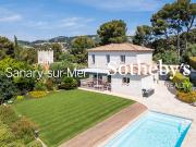 Maison avec piscine en bord de mer