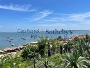 Maison avec piscine en bord de mer