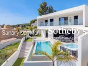 Maison avec piscine en bord de mer