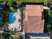 Villa avec piscine en bord de mer