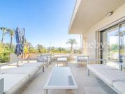 Maison avec piscine en bord de mer