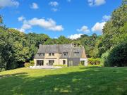 Maison avec piscine en bord de mer