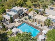 Maison avec piscine en bord de mer Maison avec piscine en bord de mer