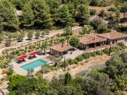 Maison avec piscine en bord de mer