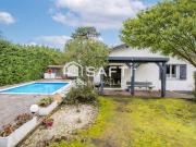 Maison avec piscine en bord de mer