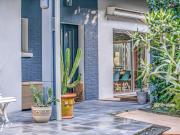 Maison avec piscine en bord de mer