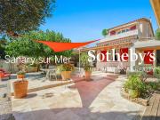Maison avec piscine en bord de mer