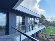 Maison avec piscine en bord de mer