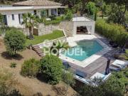 Maison avec piscine en bord de mer