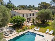 Maison avec piscine en bord de mer Maison avec piscine en bord de mer