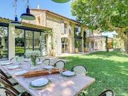 Maison avec piscine et jardin