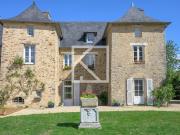 Maison avec piscine et jardin