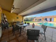 Maison avec piscine et jardin