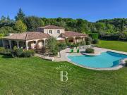 Maison avec piscine et jardin