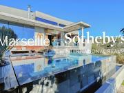 Maison avec piscine et jardin