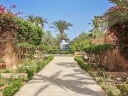 Maison avec piscine et jardin