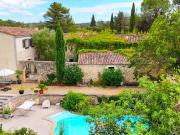 Maison avec piscine et jardin