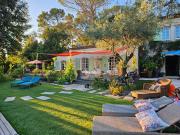 Maison avec piscine et jardin