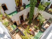 Maison avec piscine et jardin