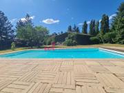 Maison avec piscine et jardin