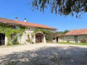 Maison avec piscine et jardin