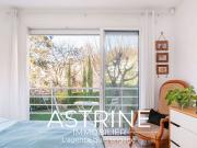 Maison avec piscine et jardin