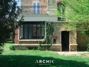 Maison avec piscine et jardin