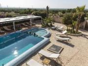 Maison avec piscine et jardin